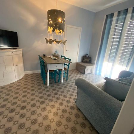 Sotto Il Faro Apartment ตอร์เรกันเน ภายนอก รูปภาพ