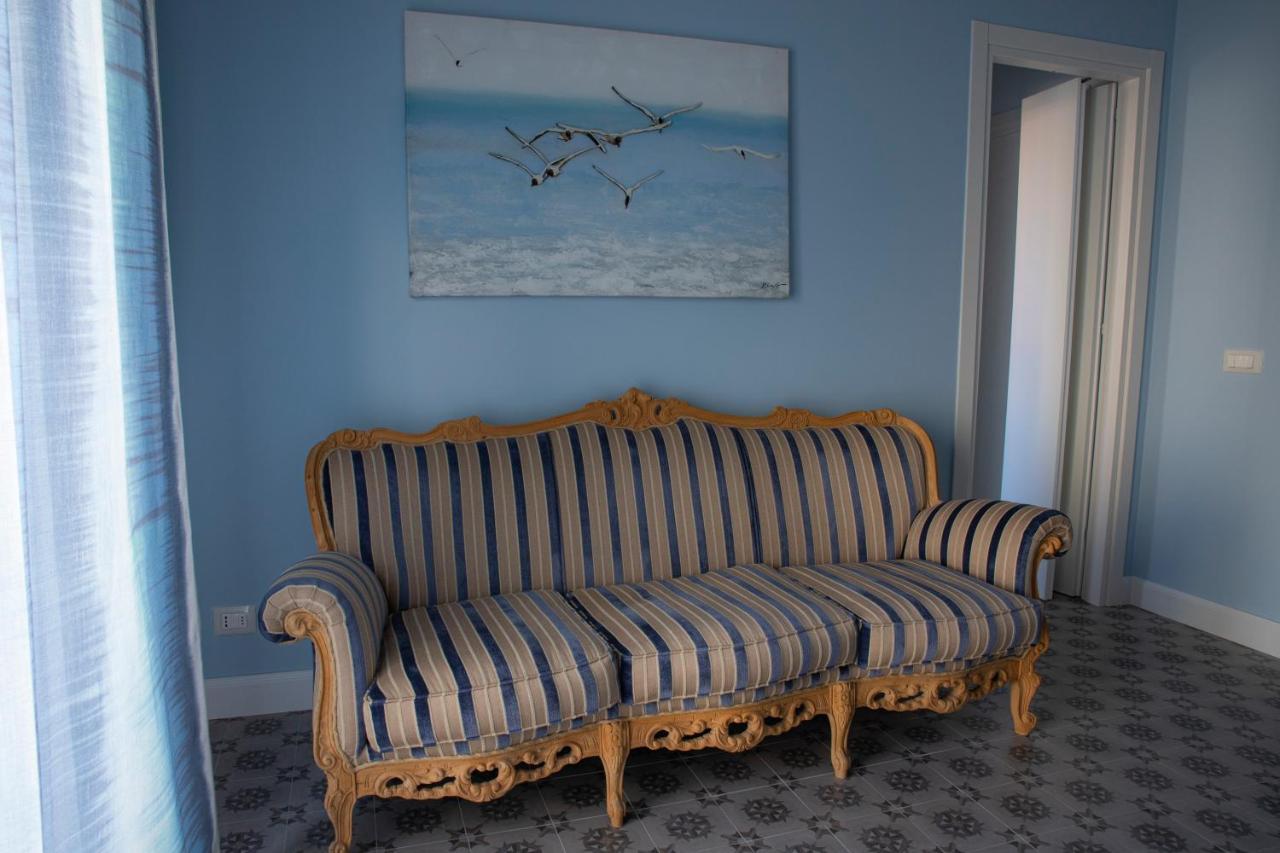 Sotto Il Faro Apartment ตอร์เรกันเน ภายนอก รูปภาพ